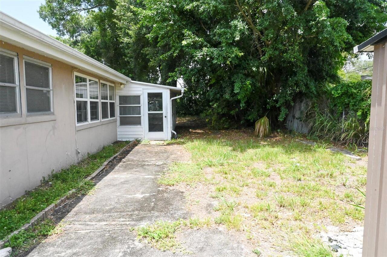 Listing Photo 6