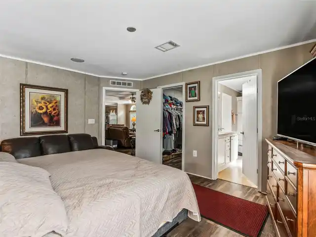 Listing Photo 14