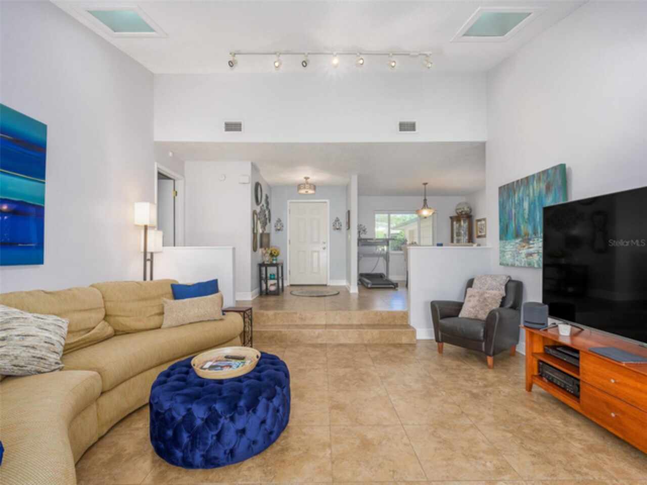 Listing Photo 9