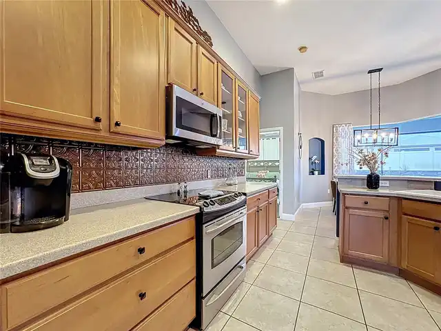 Listing Photo 16