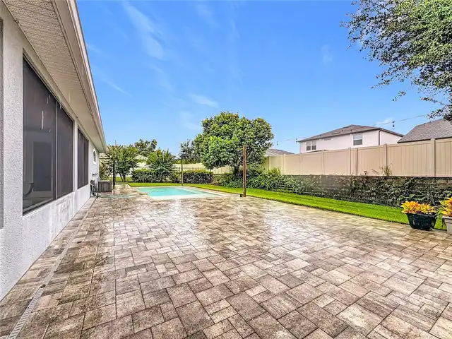 Listing Photo 38
