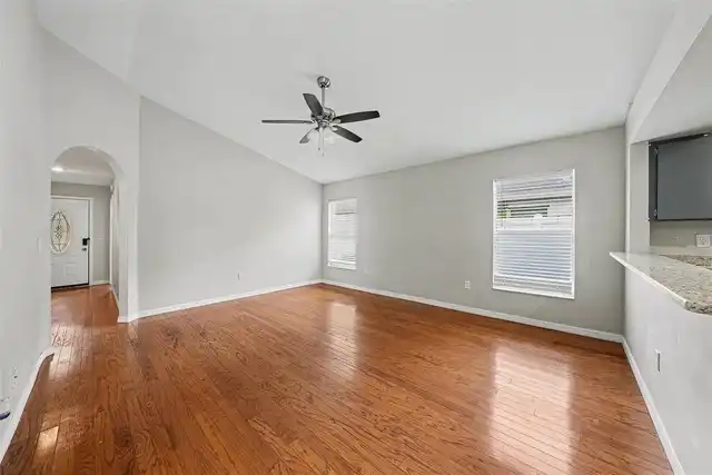 Listing Photo 13