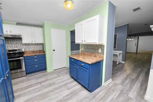 Listing Photo 15