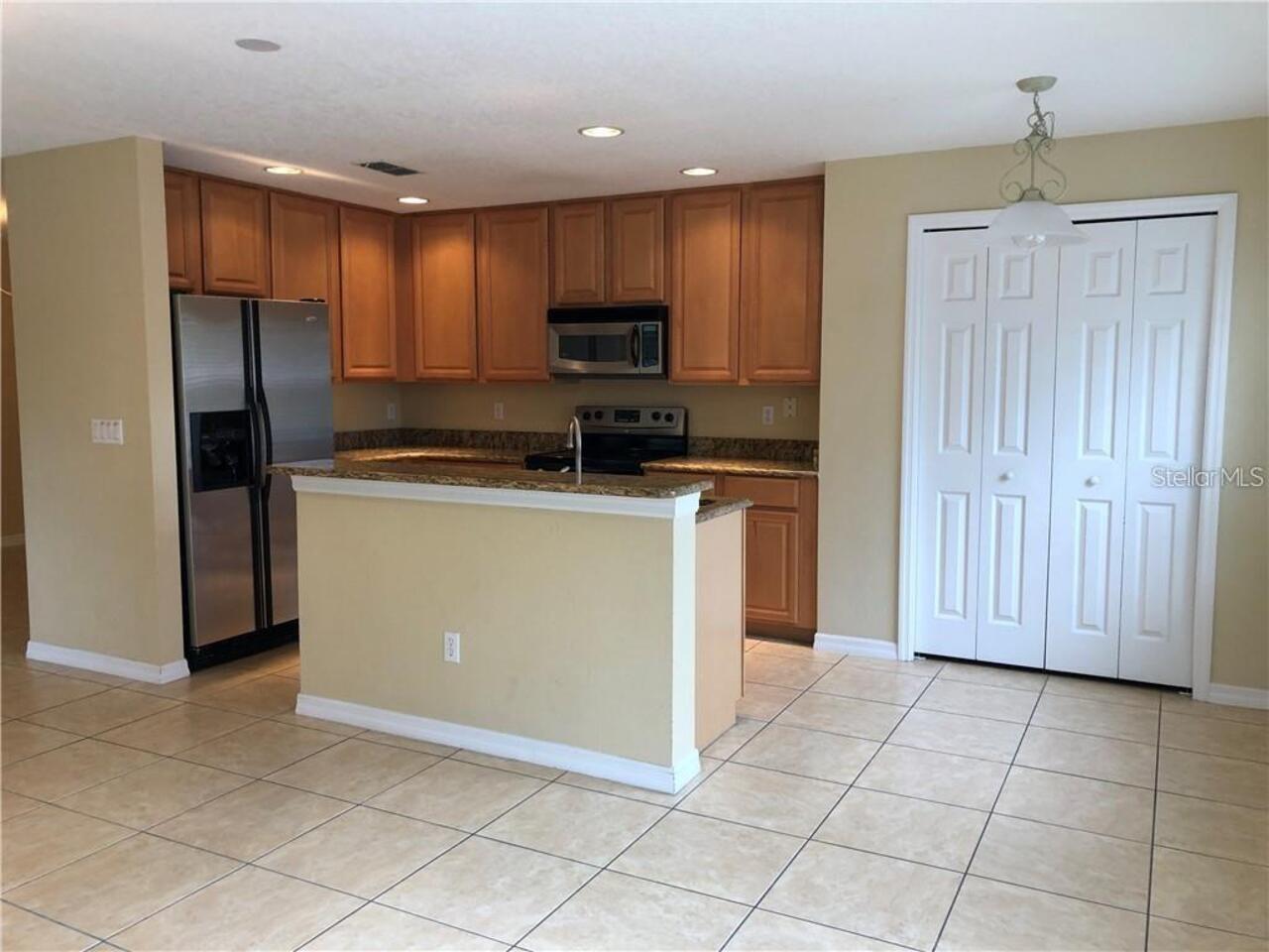 Listing Photo 8