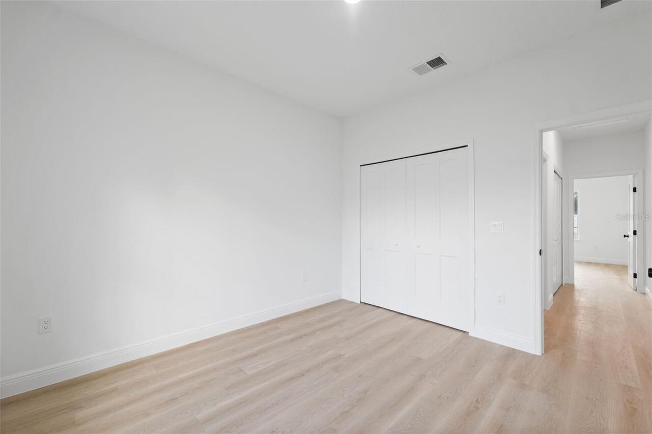 Listing Photo 24
