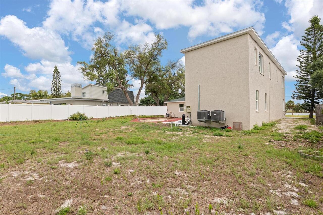 Listing Photo 32