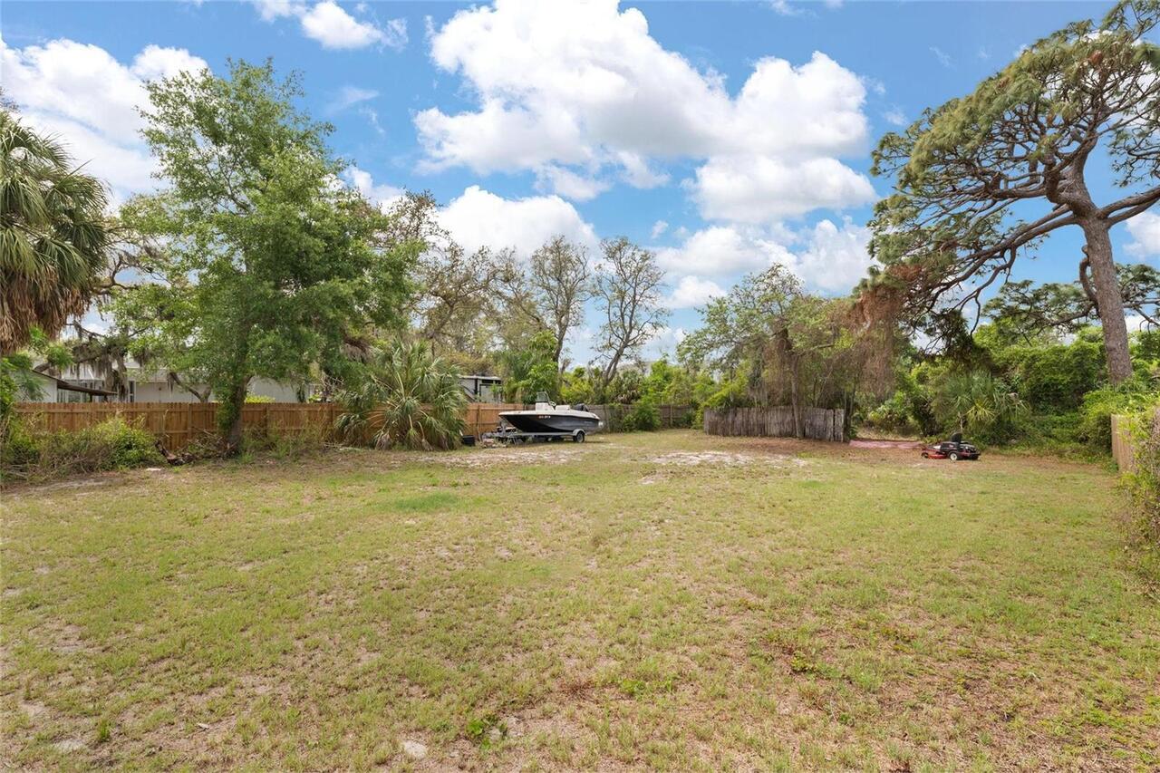 Listing Photo 34