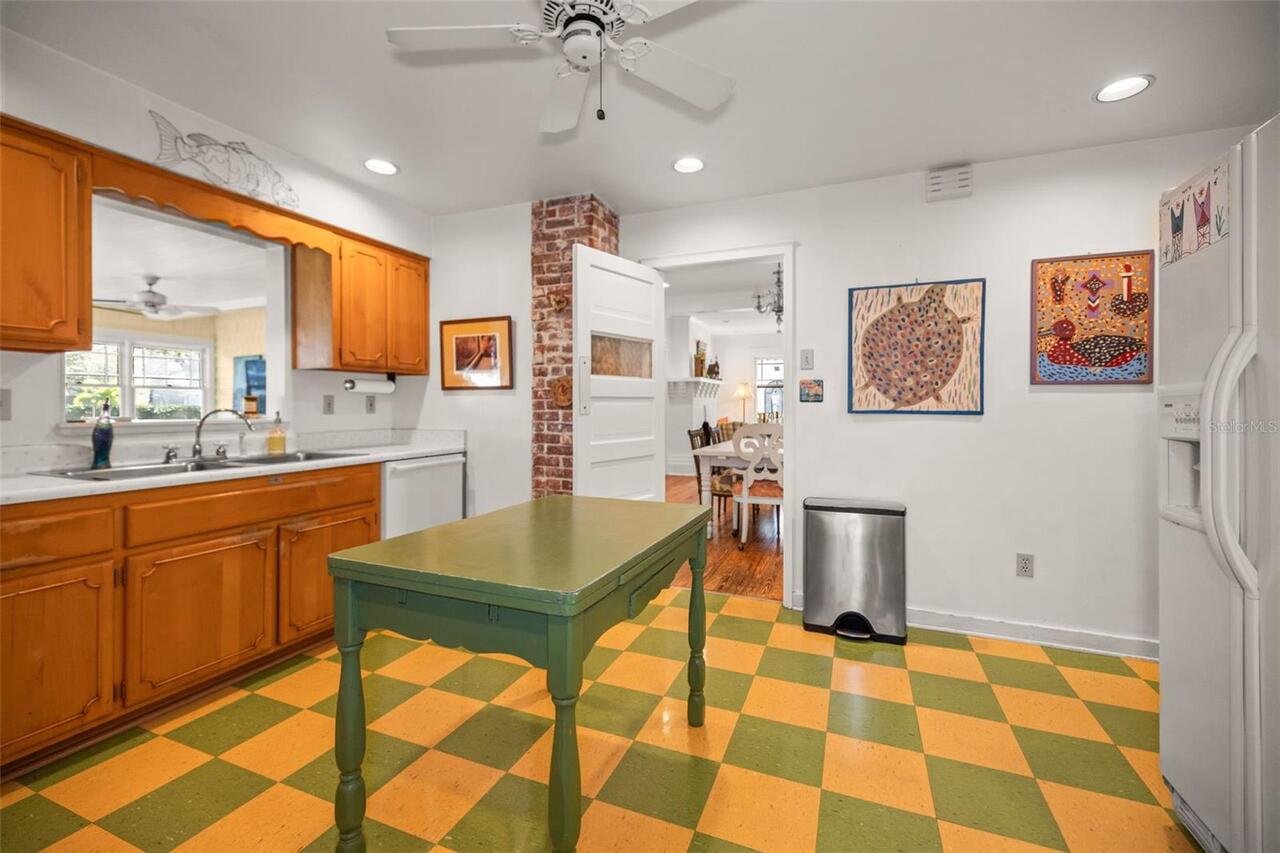 Listing Photo 15