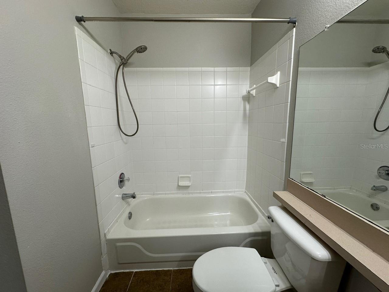 Listing Photo 14