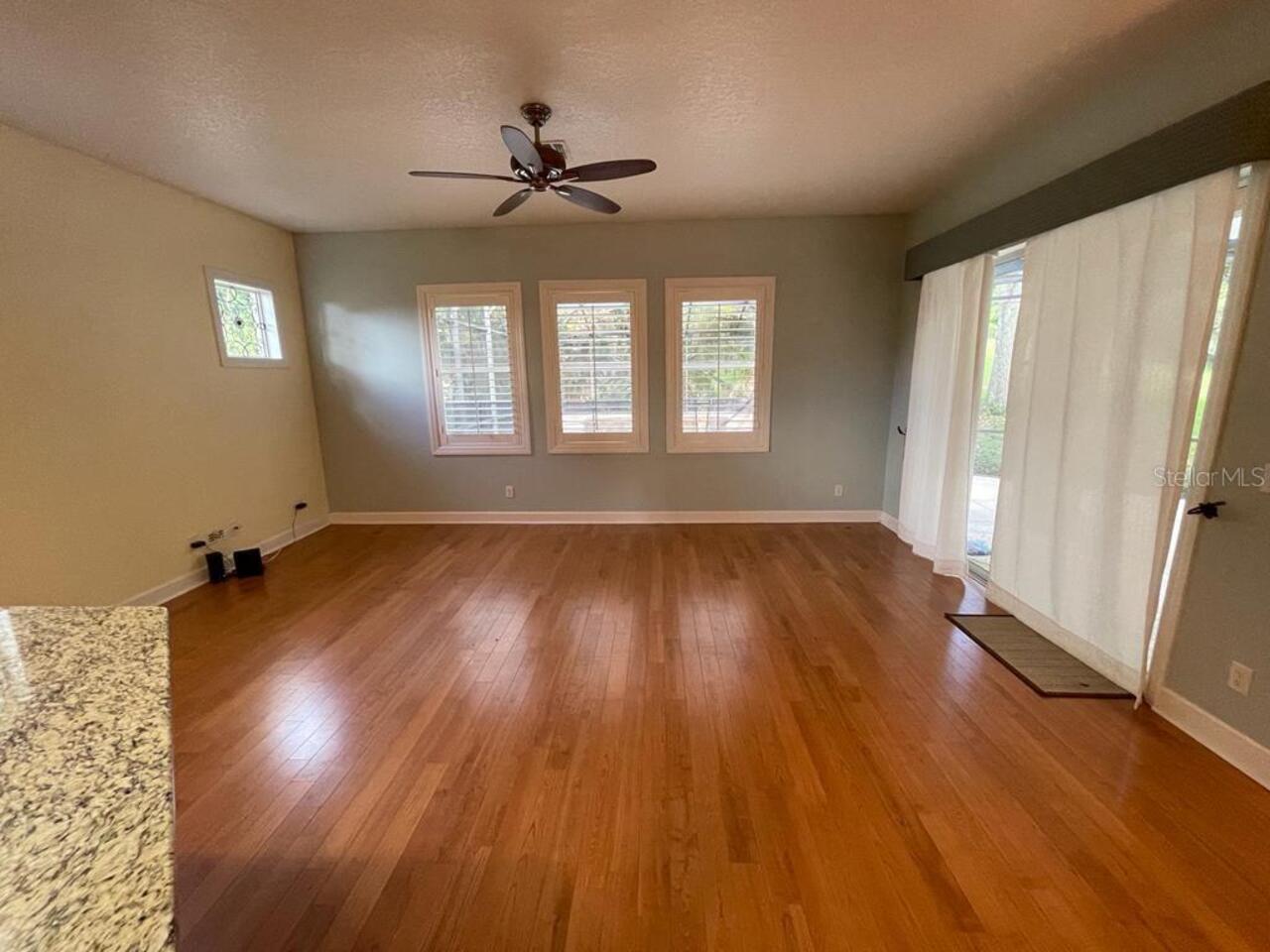 Listing Photo 6