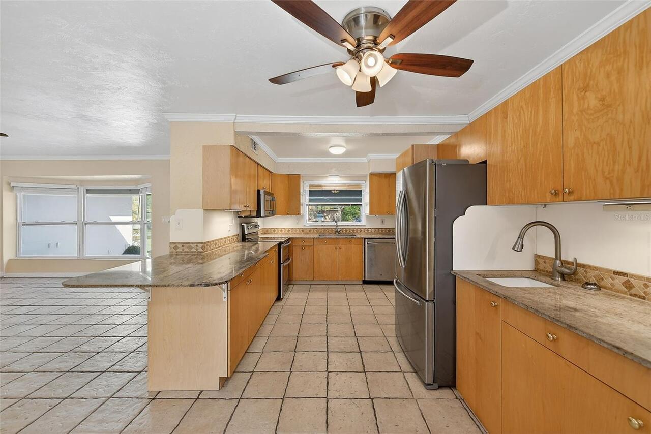 Listing Photo 6