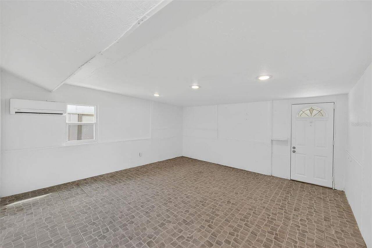 Listing Photo 32