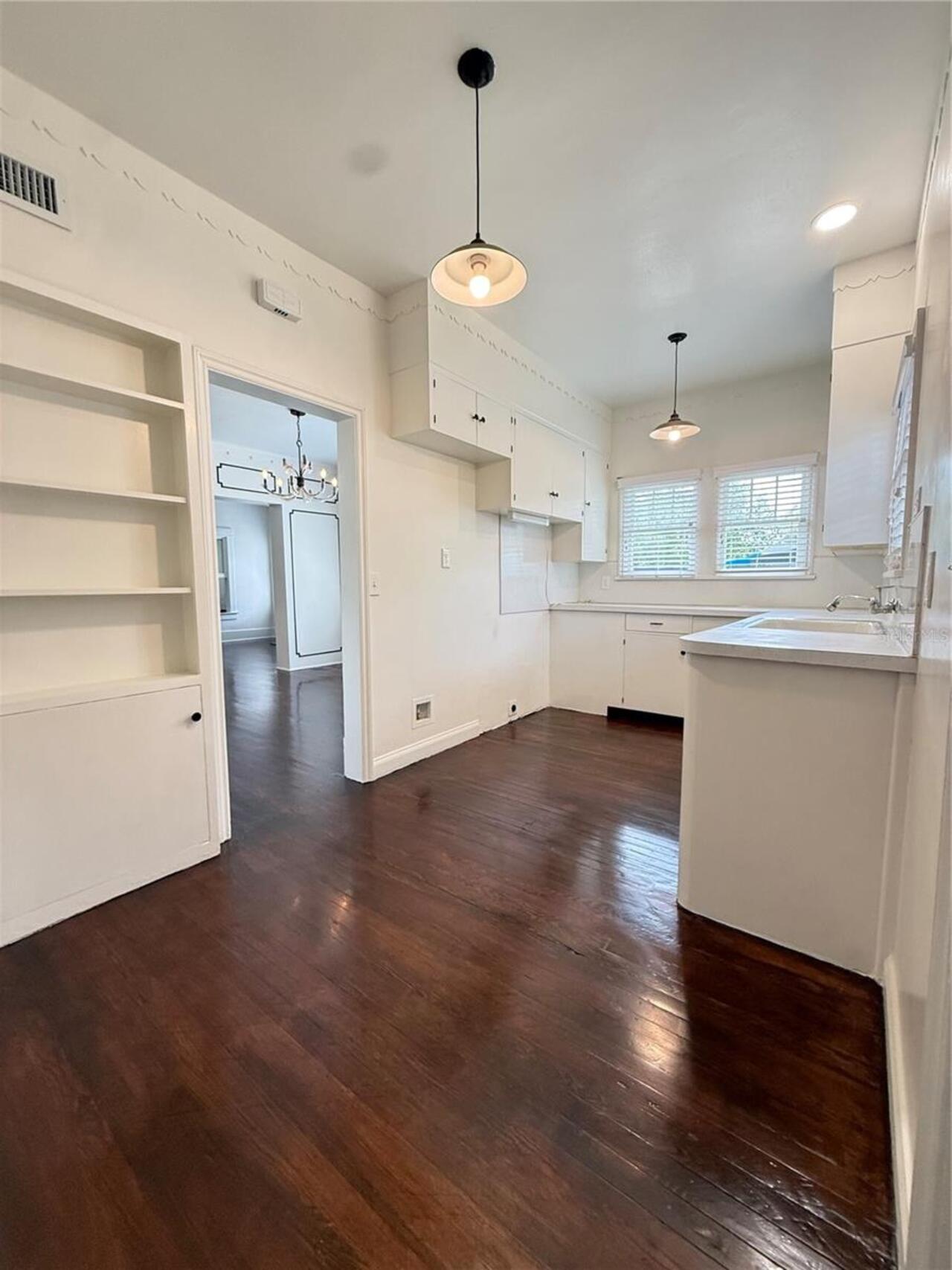 Listing Photo 9