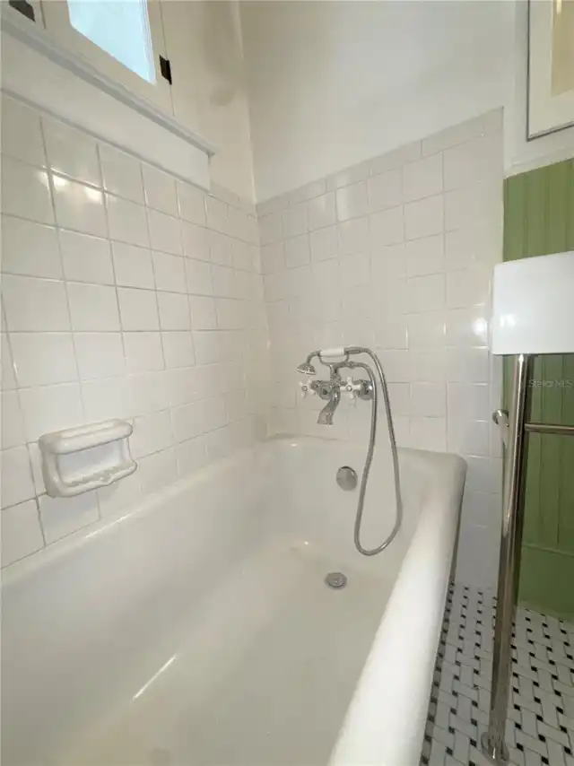 Listing Photo 32