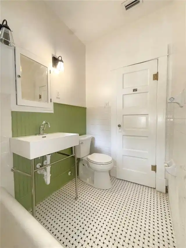Listing Photo 33
