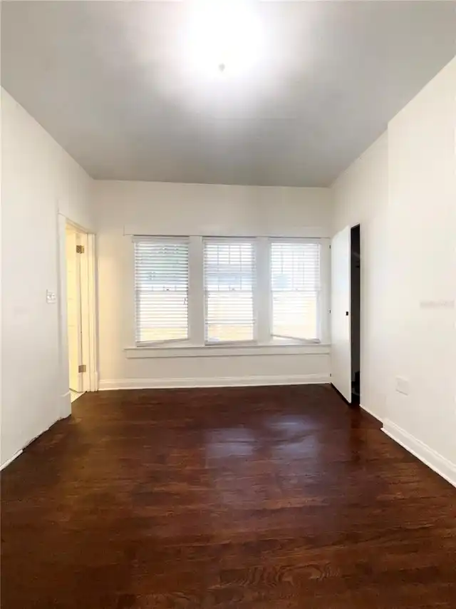 Listing Photo 34