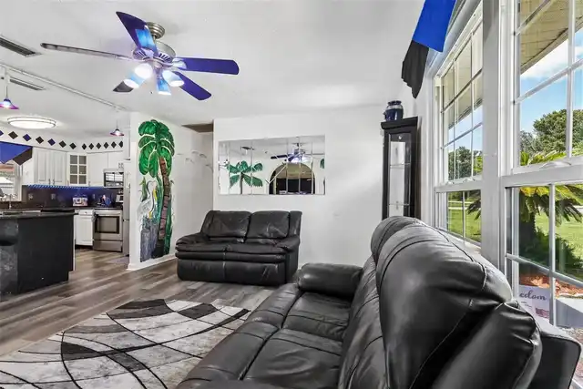 Listing Photo 7
