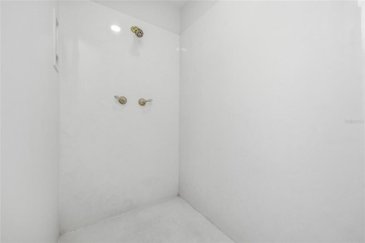 Listing Photo 39