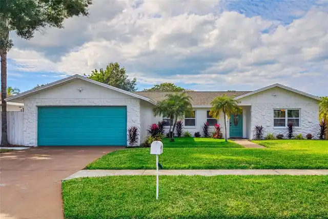 Largo Real Estate