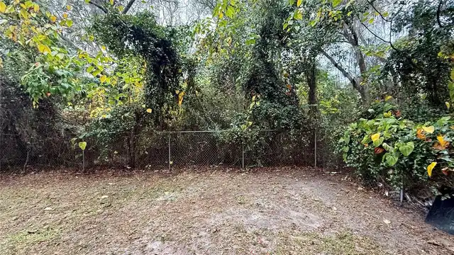 Listing Photo 10