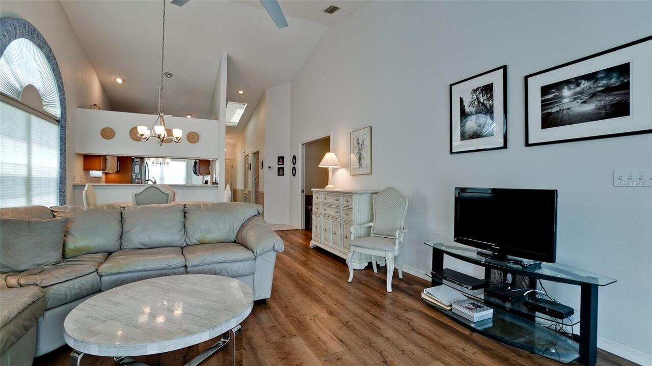 Listing Photo 7