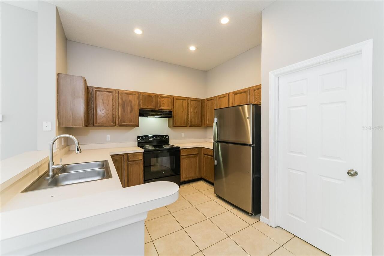 Listing Photo 9