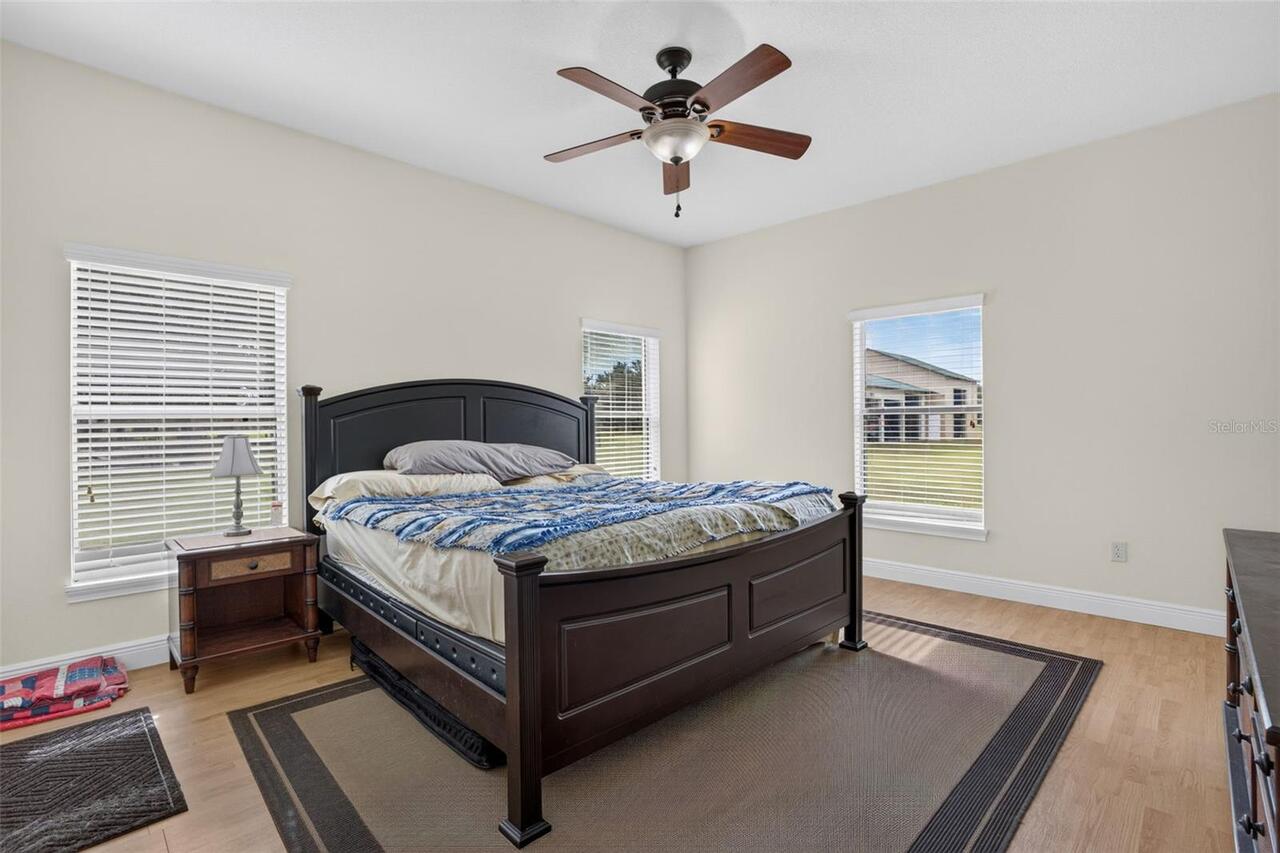 Listing Photo 14