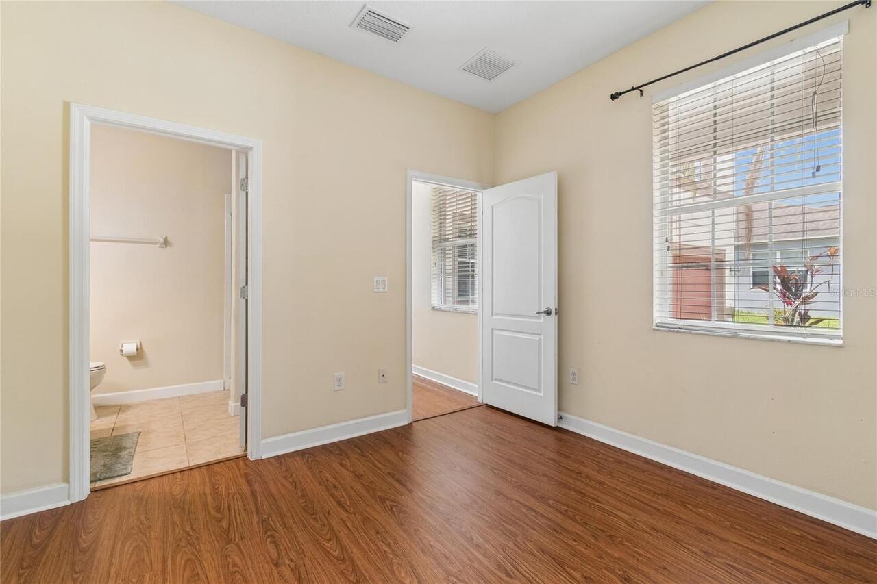 Listing Photo 22