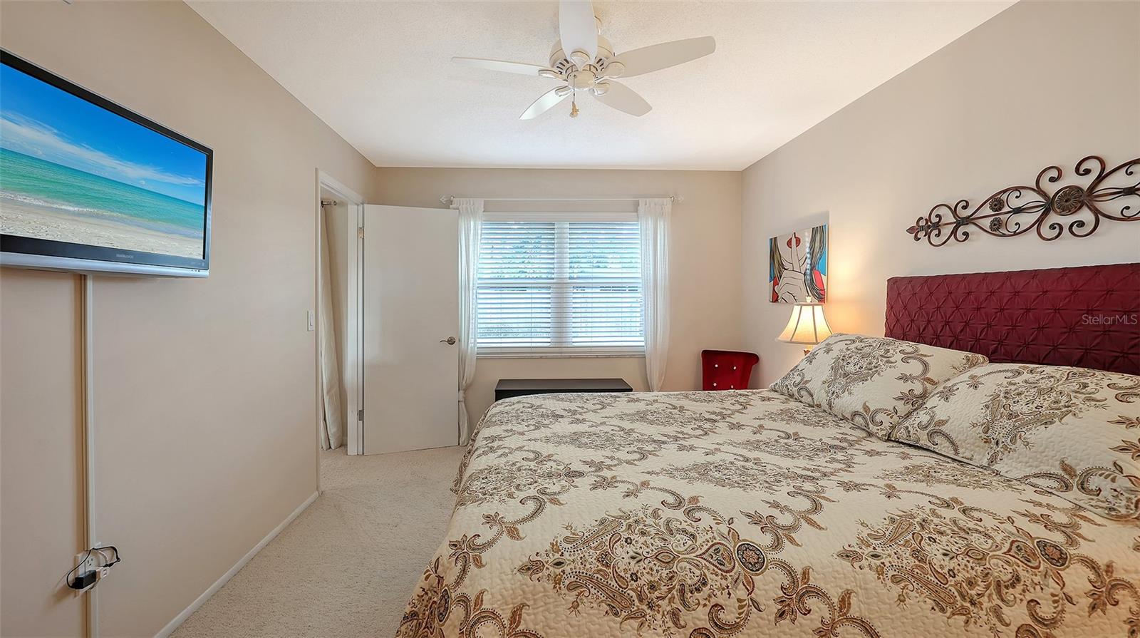 Listing Photo 17