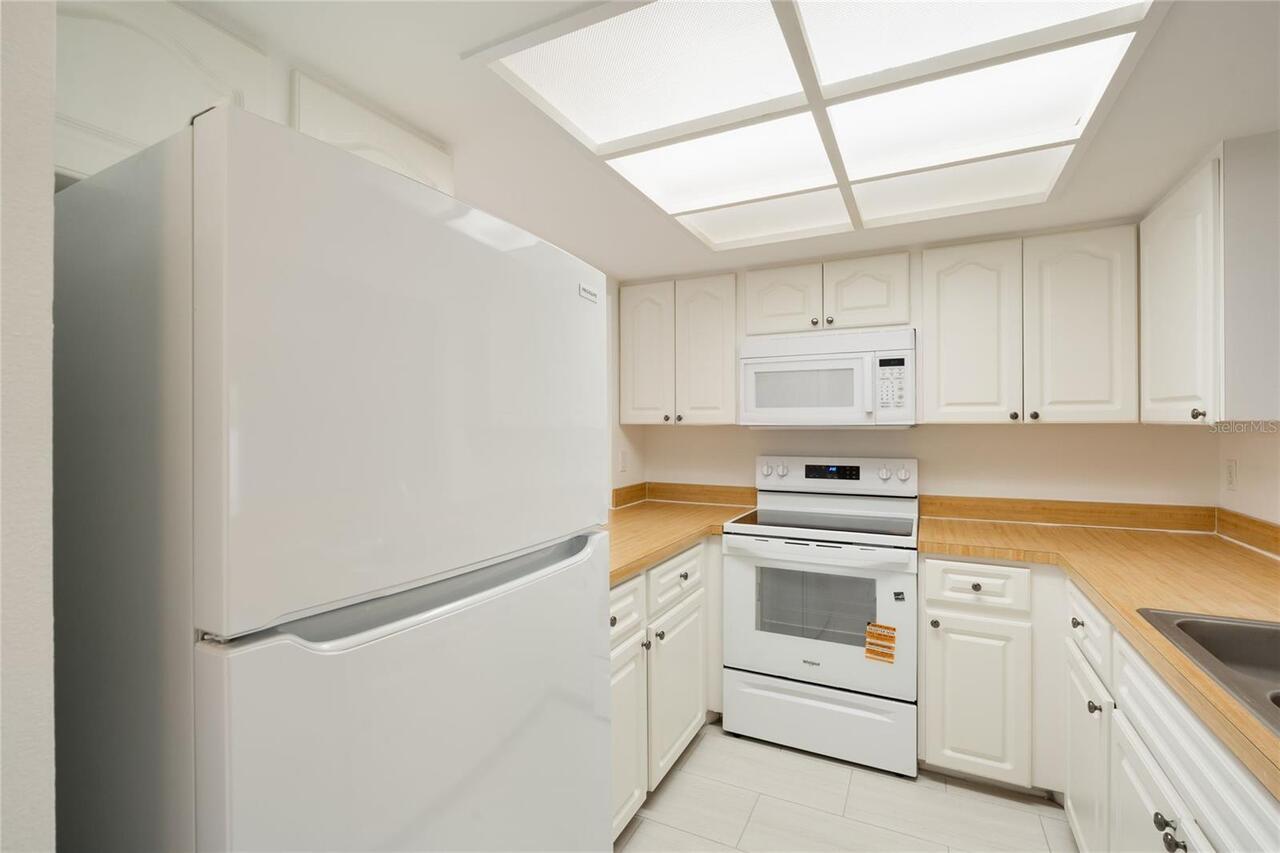 Listing Photo 9