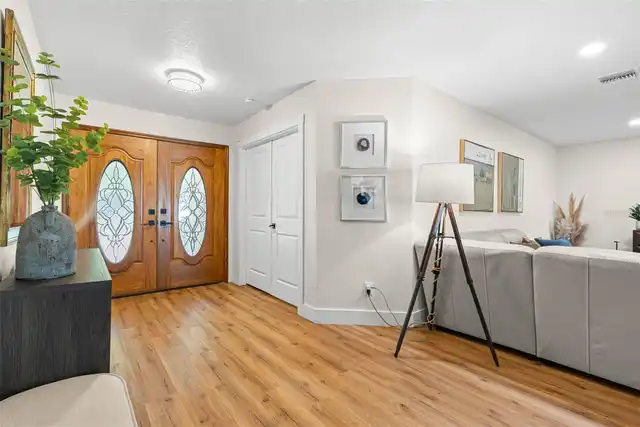 Listing Photo 6