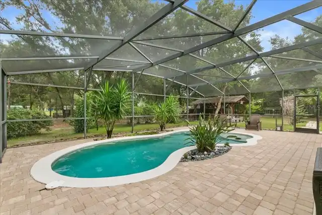 Listing Photo 34