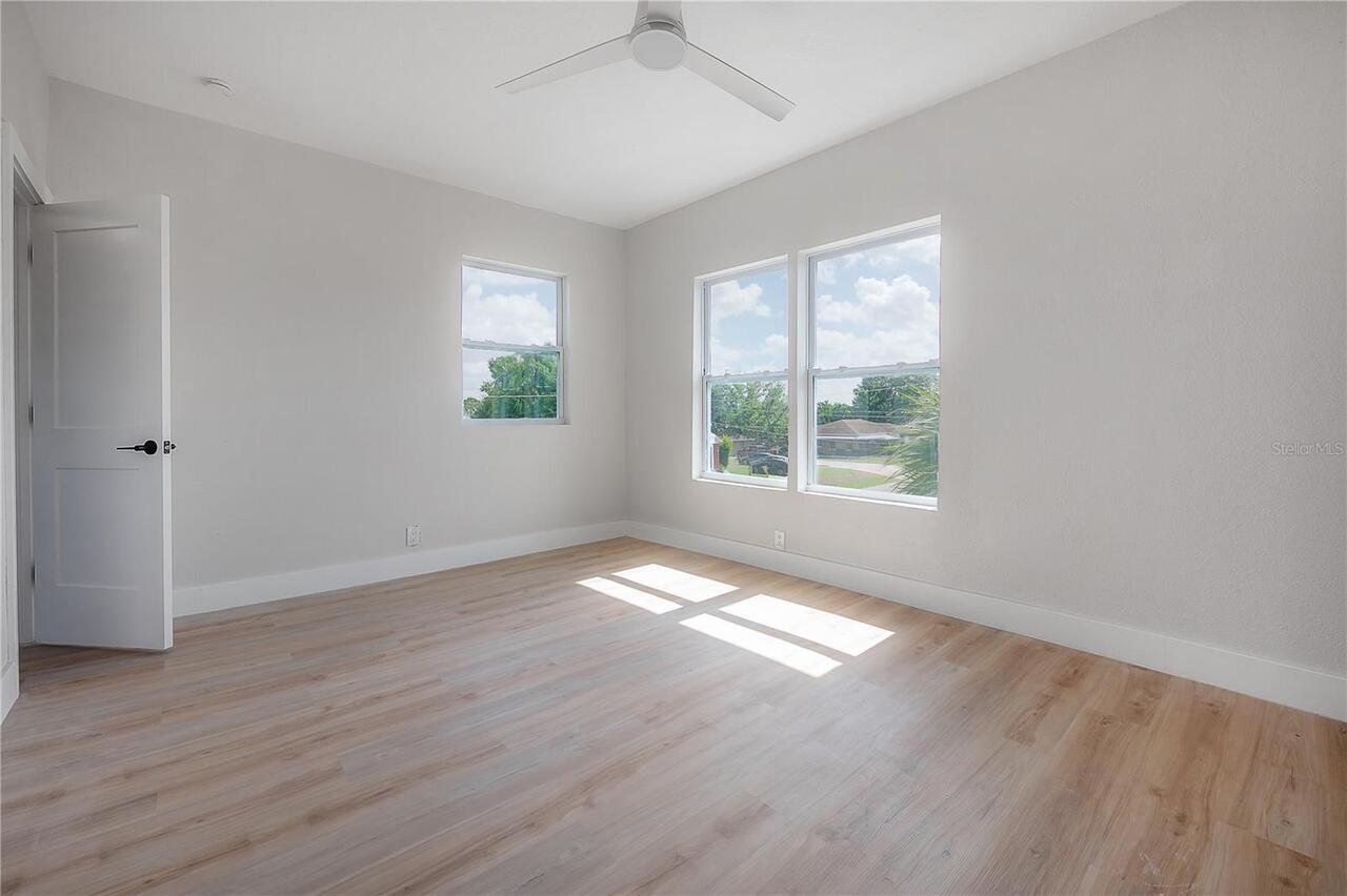 Listing Photo 33