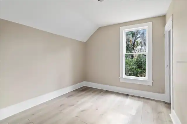 Listing Photo 20