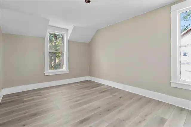 Listing Photo 21