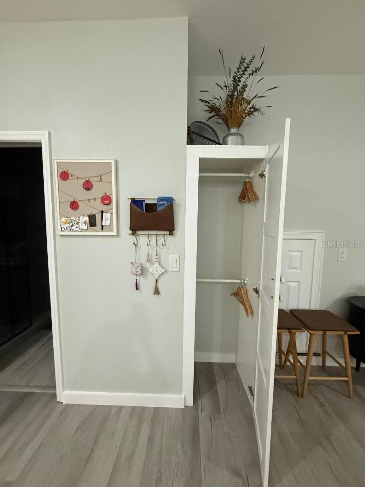 Listing Photo 12