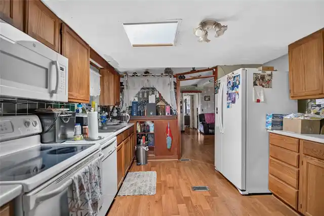 Listing Photo 15