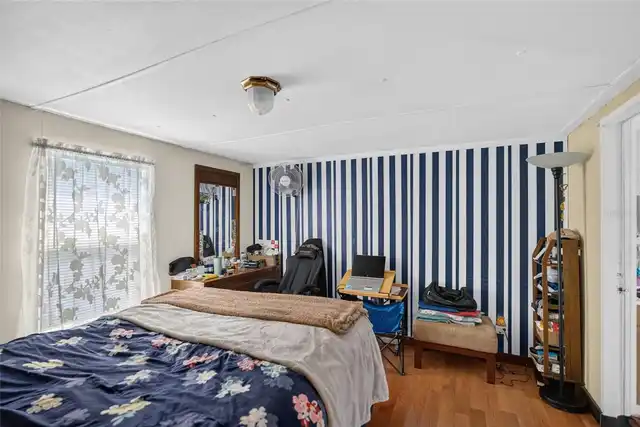 Listing Photo 16