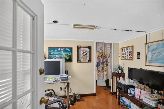 Listing Photo 25