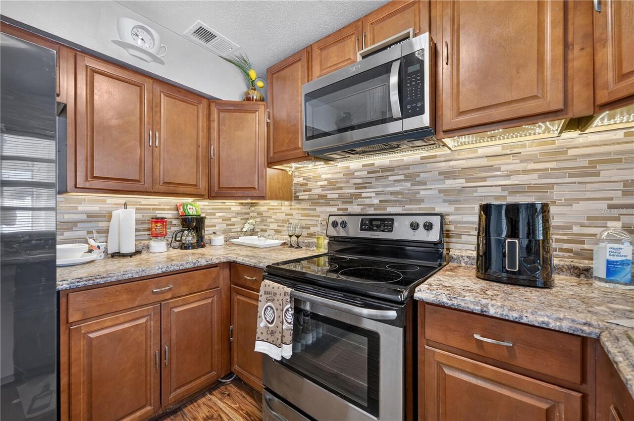 Listing Photo 17