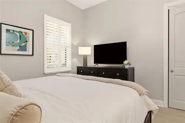 Listing Photo 34