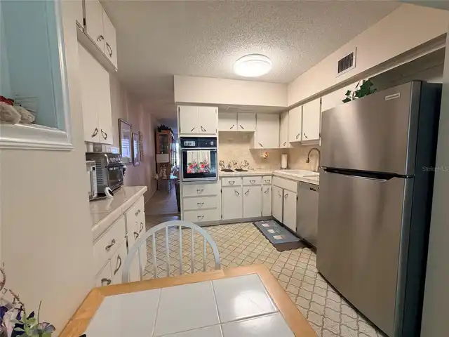 Listing Photo 7