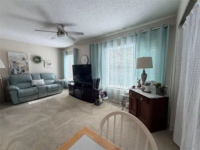 Listing Photo 9
