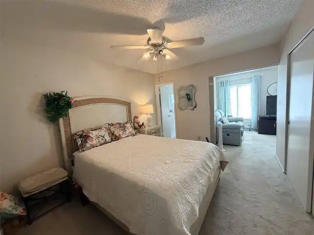 Listing Photo 12