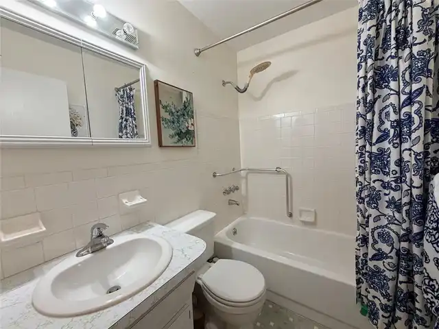 Listing Photo 16