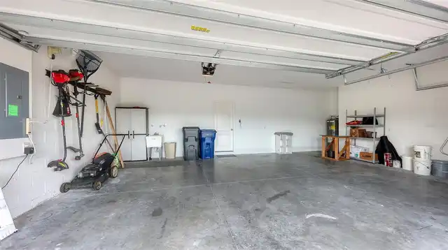 Listing Photo 18