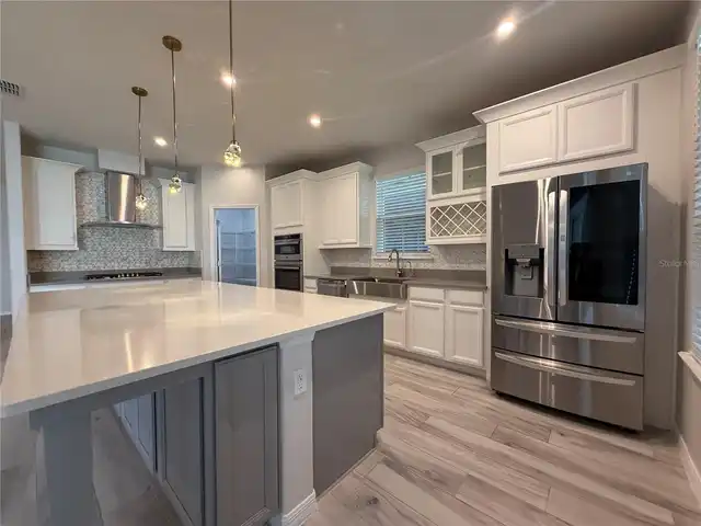 Listing Photo 7