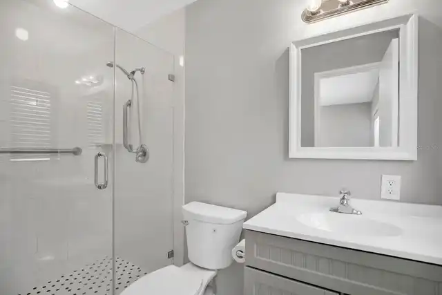 Listing Photo 12