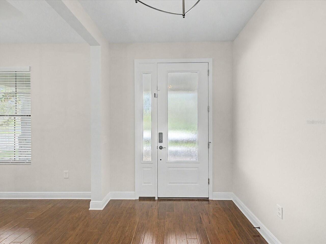 Listing Photo 12
