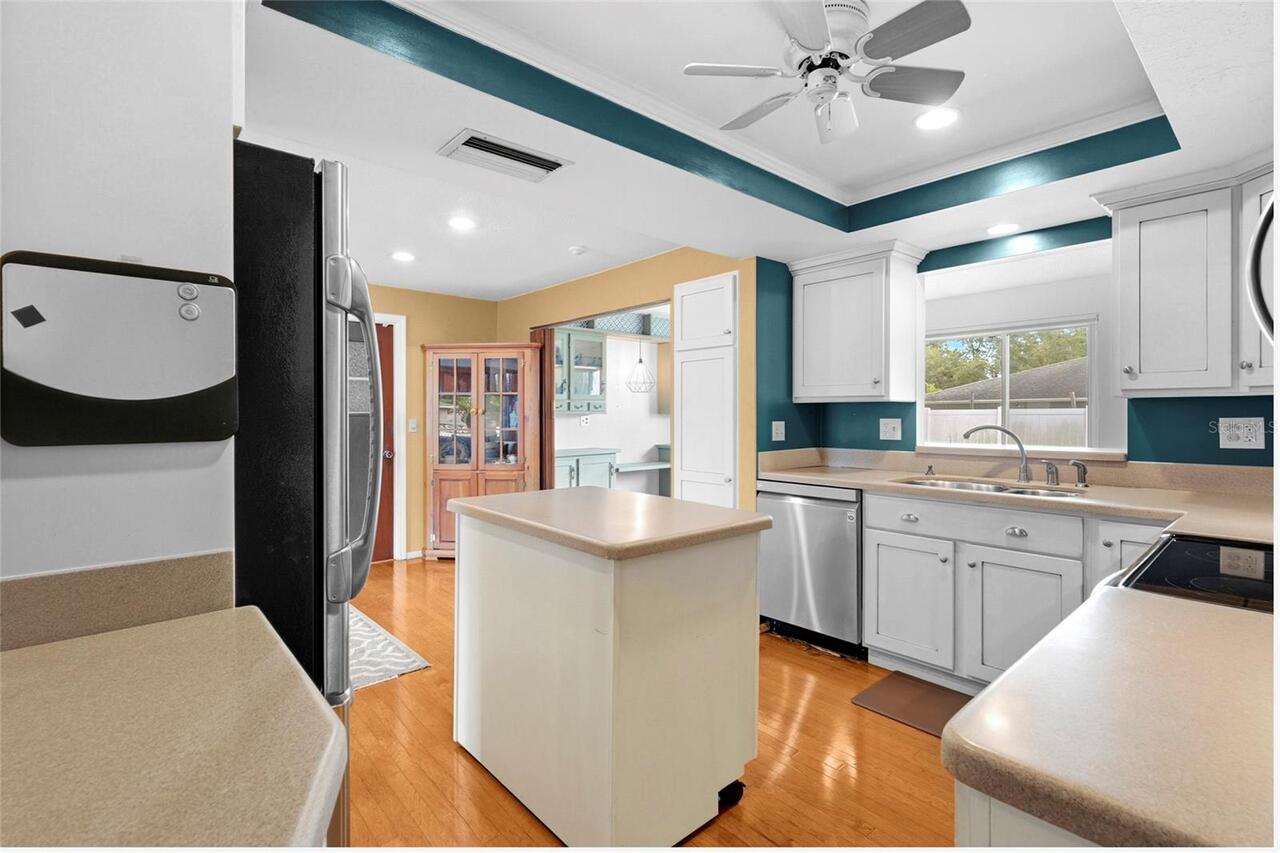 Listing Photo 8